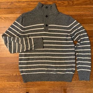 American Eagle Knit Sweater